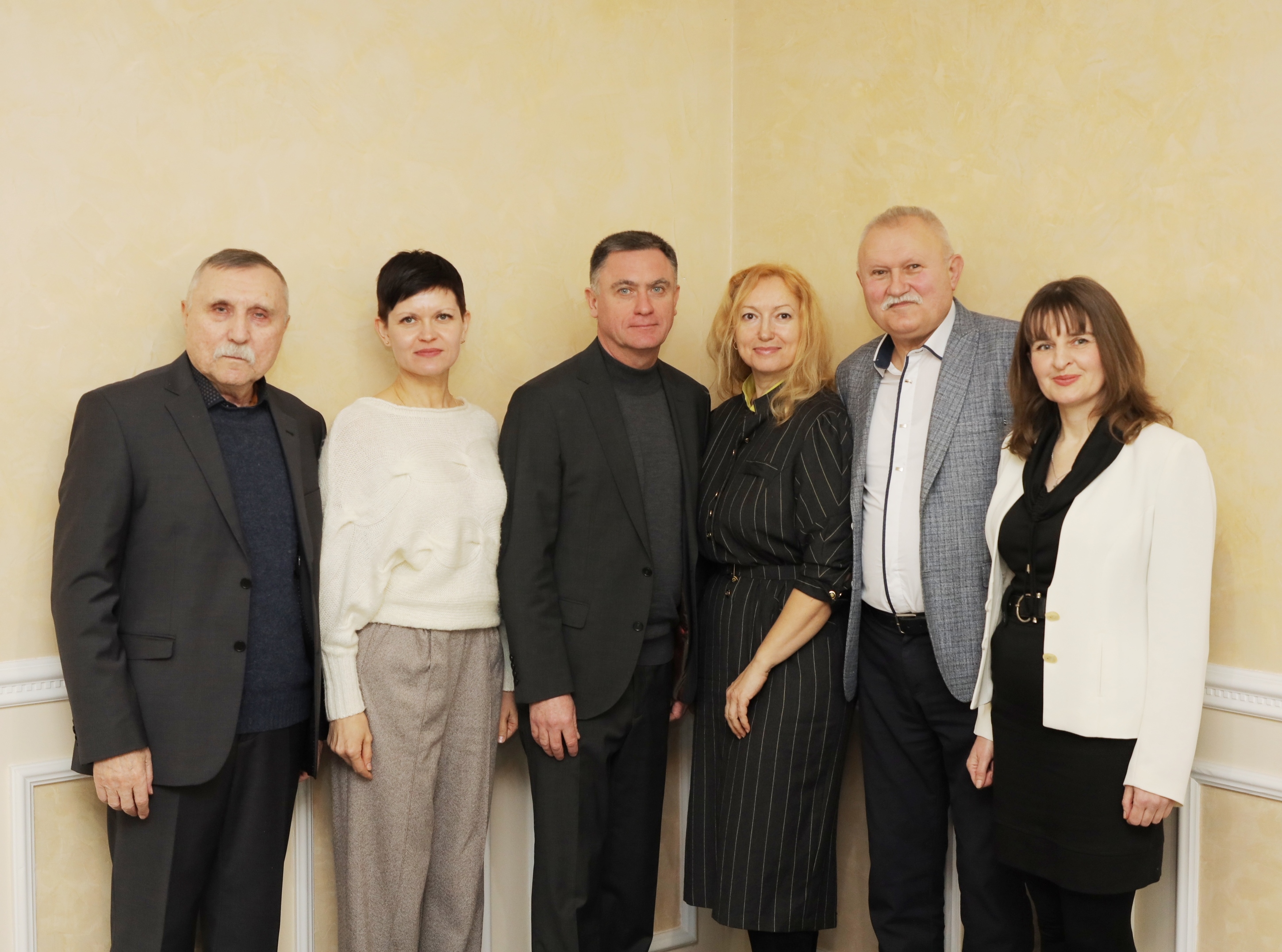Разова спеціалізована вчена рада ДФ 58.053.060